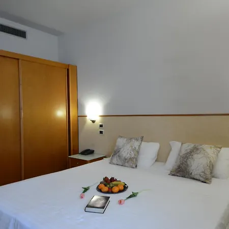 Baia Flaminia Hotell
