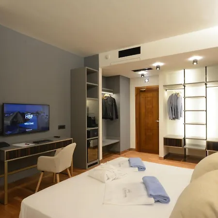 Baia Flaminia بيزارو