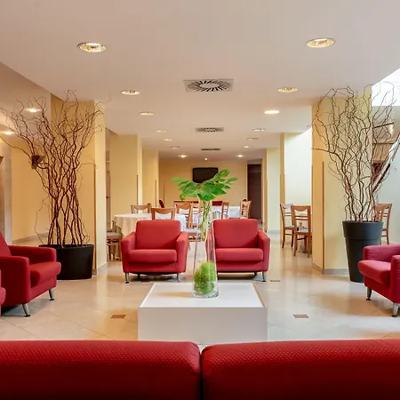 Baia Flaminia فندق بيزارو