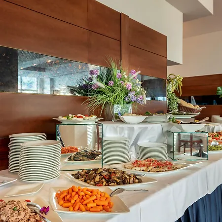 Baia Flaminia بيزارو