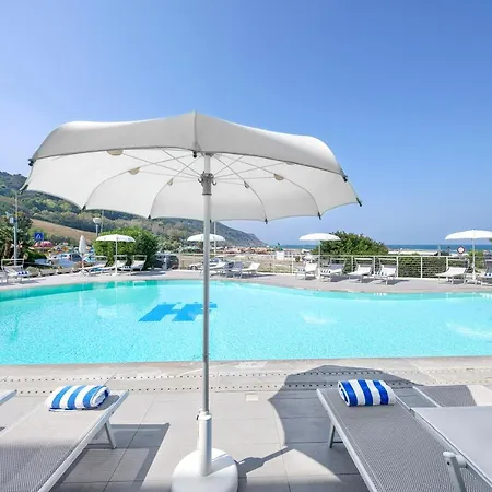 Baia Flaminia Otel Pesaro