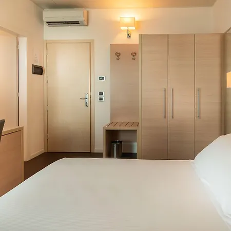 Baia Flaminia Szálloda 4*