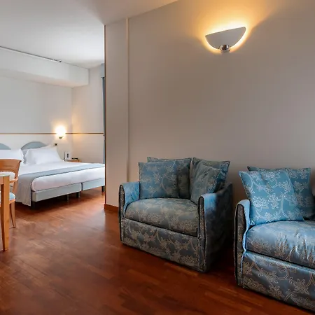 Baia Flaminia Szálloda