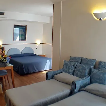 Otel Baia Flaminia 4*