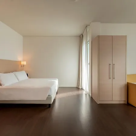 Hotel Baia Flaminia 4*