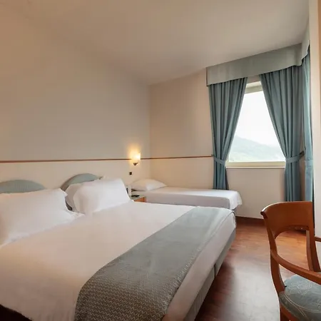 Baia Flaminia Otel 4*