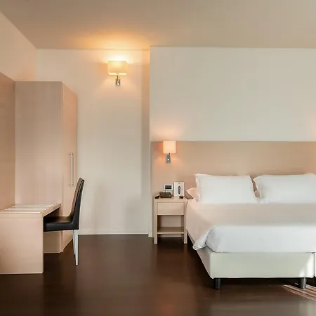 Baia Flaminia Otel