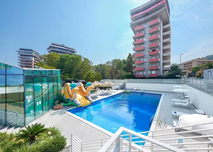 Baia Flaminia Otel Pesaro