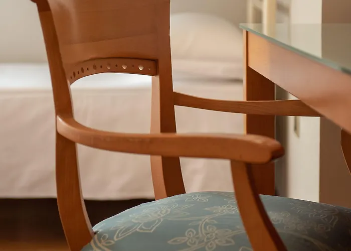 Baia Flaminia فندق بيزارو