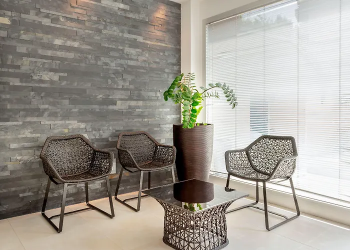 Baia Flaminia 4* بيزارو