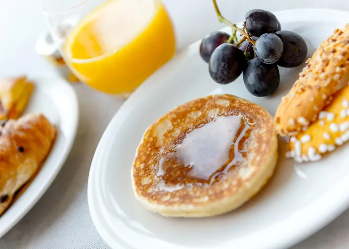 מלון Baia Flaminia 4*