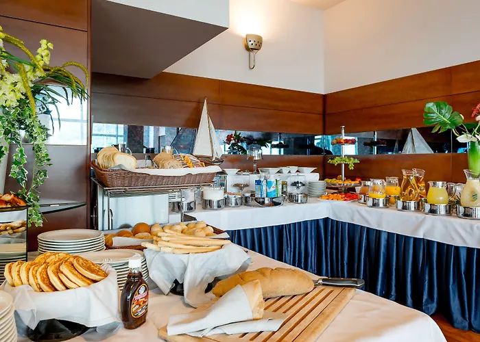 Baia Flaminia Otel Pesaro